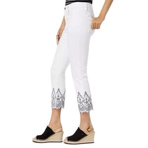 Hilfiger Capri Jeans with Embroidery Lace Hem 🤍🤍